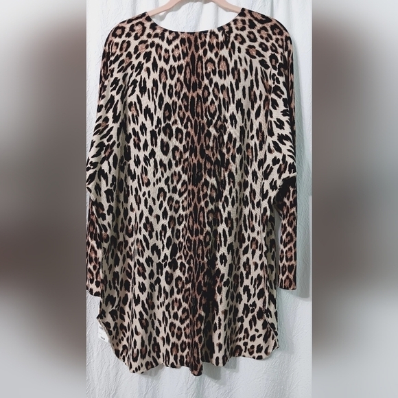 INC International Concepts Leopard Print Tunic Top Sweater Shirttail Hem Size 0X - Picture 2 of 8